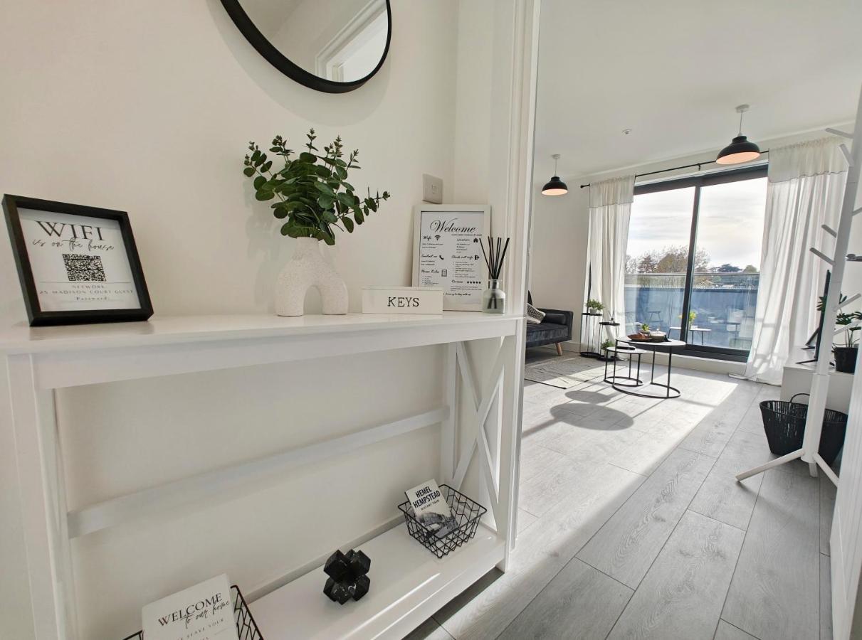 Modern City Apartment 赫默尔亨普斯特德 外观 照片